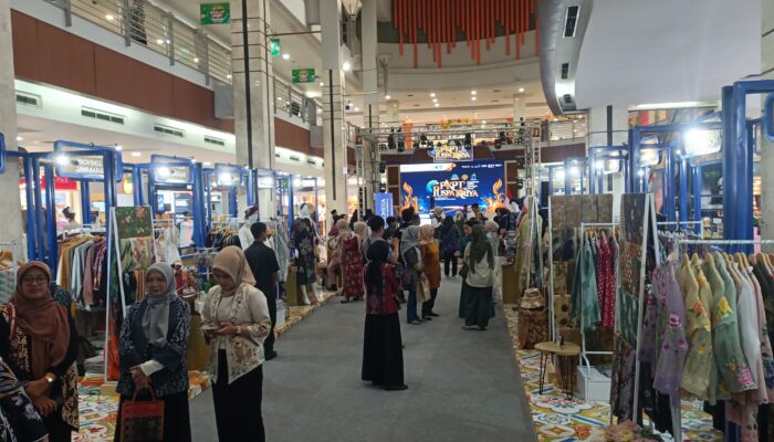 Weekend ini, Banyak Produk UMKM Keren PKPT Puspa Kriya di Asia Plasa
