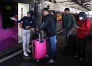 Tingkatakan Layanan Pelanggan, PT KAI Daop 2 Jalankan KA Lodaya Tambahan