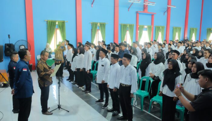 298 Anggota KPPS Se-Kecamatan Cigugur Dilantik untuk Pilkada 2024 oleh Ketua KPU Pangandaran