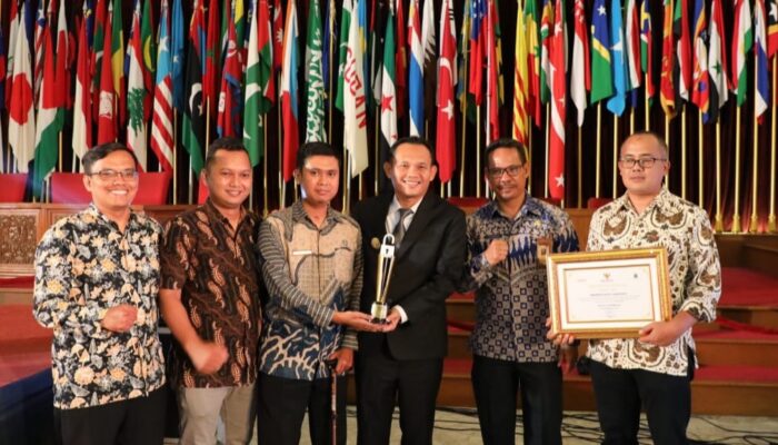 Pemkot Tasik Raih Penghargaan Badan Publik Informatif