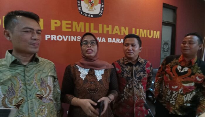 KPU Sahkan Hasil Rekapitulasi Penghitungan Perolehan Suara Pilkada Jabar