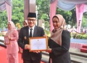 Polwan Terima Penghargaan Gender Champions Bidang Hukum