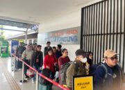 H-1 Natal: Daop 2 Bandung Siagakan Petugas Customer Service Mobile Selama Angkutan Nataru