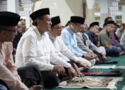 Pulang Retret di Magelang, Viman Langsung Salat Tarawih di Masjid Agung Tasik