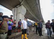 Kawasan Flyover Ciroyom Dipenuhi Sampah, Erwin Ajak Warga Jaga Kebersihan