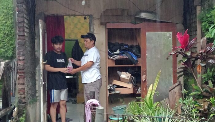 Majelis Taklim Forkowas Sumedang Bersedekah di Bulan Ramadan