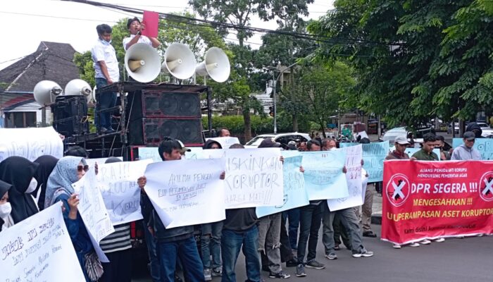 APAK Jabar Geruduk DPRD, Desak Pengesahan RUU Perampasan Aset Koruptor
