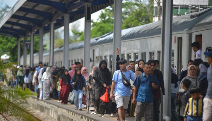 KAI Divre II Sumbar Sudah Layani Lebih dari 100 Ribu Penumpang Angleb