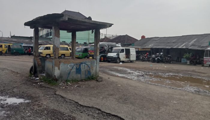 Terminal Singaparna Makin Parah, Para Sopir Pertanyakan Restribusi