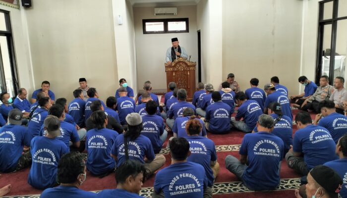 Polisi Kumpulkan Puluhan Jukir Liar di Tasik, Antisipasi Premanisme