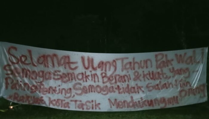 Spanduk Dukungan Wali Kota Tasik Viman, Jangan Salah Pilih Orang Apalagi Salah Gaul