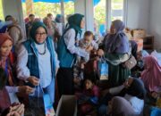 Dilapori via DM Instagram, PKK Jabar Langsung Gass ke Pengungsian Korban Longsor Lembang