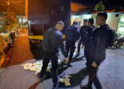 Puluhan Botol Miras Diamankan, Patroli Polisi Keliling Perkotaan Jaga Kamtibmas