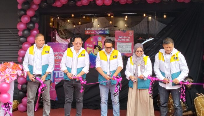 Menjajal Mesin Pelayanan 3Digibox Gerai 3Store Tasik