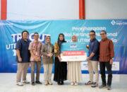 Telkomsel Berikan Apresiasi Bantuan Biaya Pendidikan kepada Naya, Peraih Top Scorer Ilmupedia Tryout UTBK 2025 asal SMA Telkom Bandung