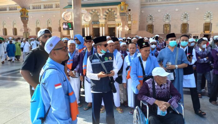 KH Asep Fu’ad Adnan Ucapkan Terima Kasih dan Permohonan Maaf Usai 42 Hari Pelayanan Haji KBIHU Multazam Tanjungsari