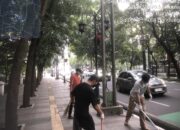 Pembagi Minuman Beralkohol di PSRI 2025 Mulai Jalani Hukuman Bebersih Balai Kota Bandung