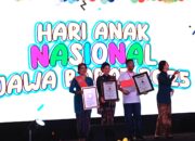 Peringatan Hari Anak Nasional 2025: Jawa Barat Pecahkan Rekor MURI Dunia Lewat Permainan Tradisional Berkebaya!