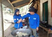 Bantu Tim Pencari Korban Longsor, Warga Dirikan Dapur Umum