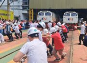 Semangat Perjuangan Pahlawan Republik Indonesia Diwujudkan dengan Lomba Tarik Lokomotif di Depo Bandung