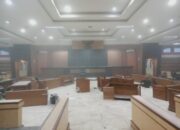 Ruang Paripurna DPRD Kota Tasik Porak Poranda, Massa Sentil Kenaikan Gaji DPR RI