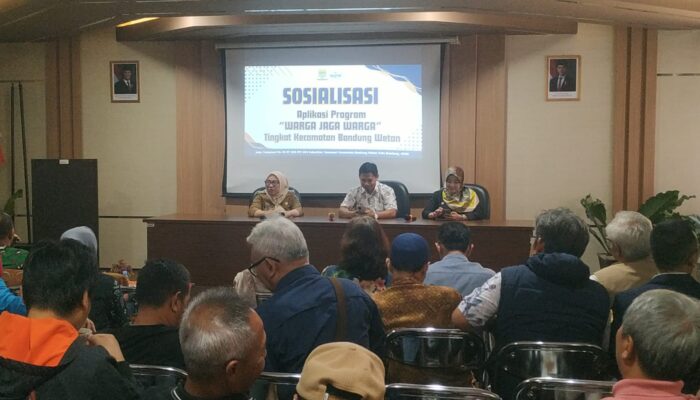 Sosialisasi Aplikasi Program Warga Jaga Warga Tingkat Kecamatan Bandung Wetan