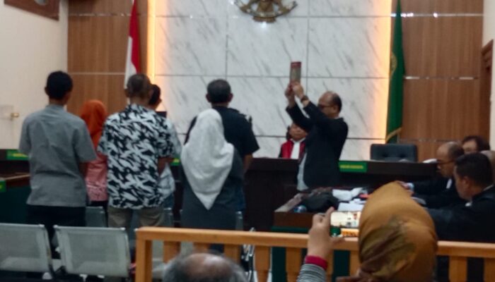 Tokoh Media Bandung Arifin Gandawijaya Diseret Kasus Pemalsuan Surat Waris | Drama Hukum Mengguncang PN Bandung