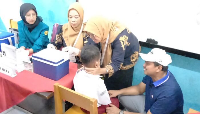 Bupati Dony Ahmad Munir Tinjau BIAS di SDN Sindangraja, Soroti Kebersihan dan Dorong Peran Orang Tua