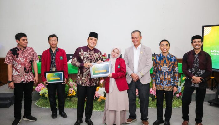 Bansos RMP Mahasiswa, Penerima Warga Kota Bandung: Terima Kasih, Beban Orang Tua Berkurang