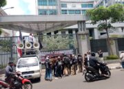 Kejati Jabar Digeruduk, Massa Resmi Laporkan Ade Zakir soal Dugaan KKN, Dana Stunting Rp5,4 Miliar, dan Jual Beli Jabatan