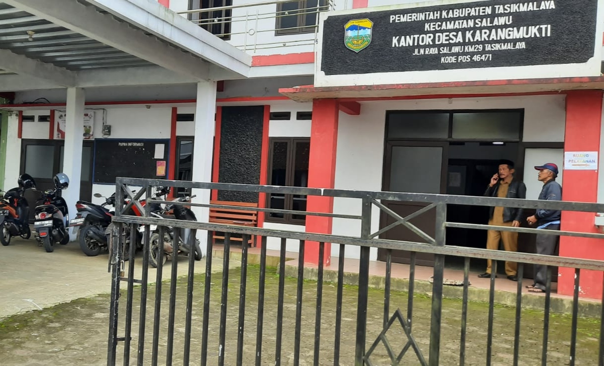 Mobil Dinas Pemdes Kertamukti