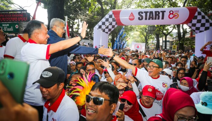 5.000 Relawan Kemanusiaan Semarakan Gerak Jalan Sehat PMI Kota Bandung