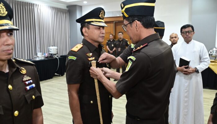 Sarta S.H Jadi Kajari Sumedang |  Kajati Jabar Lantik 25 Pejabat Baru