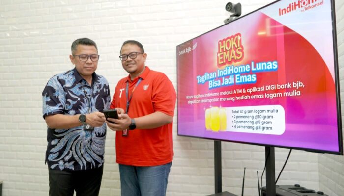 Telkomsel Bagikan 47 Gram Logam Mulia dari Program HOKI Emas Telkomsel dengan bank bjb