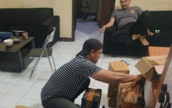 Gerebek Gudang Miras