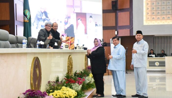 Jawaban Gubernur atas Pandangan Umum Fraksi-Fraksi terhadap Ranperda tentang APBD Provinsi Jawa Barat TA 2026