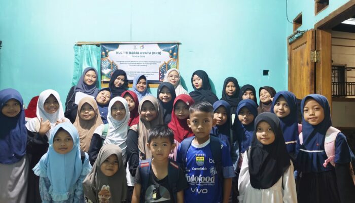 KKN PJJ PAI UIN Siber Syekh Nurjati Cirebon Gelar Pelatihan Makharijul Huruf