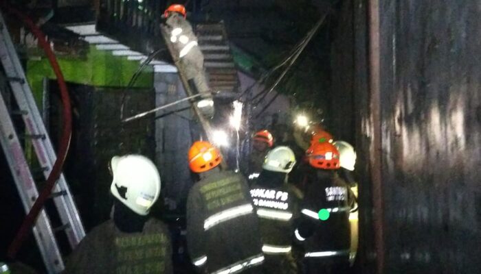 2 Rumah di Kelurahan Babakan Kota Bandung, Terbakar