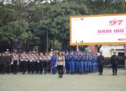 Hari Ibu di Polda Jabar Berwarna, Polwan Pimpin Upacara dengan Bangga