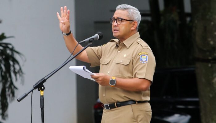 Farhan Turun Tangan, Siap Ngasruk ka Lokasi Banjir di Ujungberung