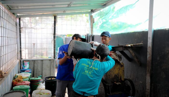 Progress Penanganan Sampah: Farhan Klaim 100 Ton Sampah Bandung Sudah Diolah Jadi RDF