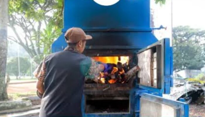 Kekecewaan Warga Bandung: Larangan Mesin Insinerator yang Tanpa Jalan Keluar