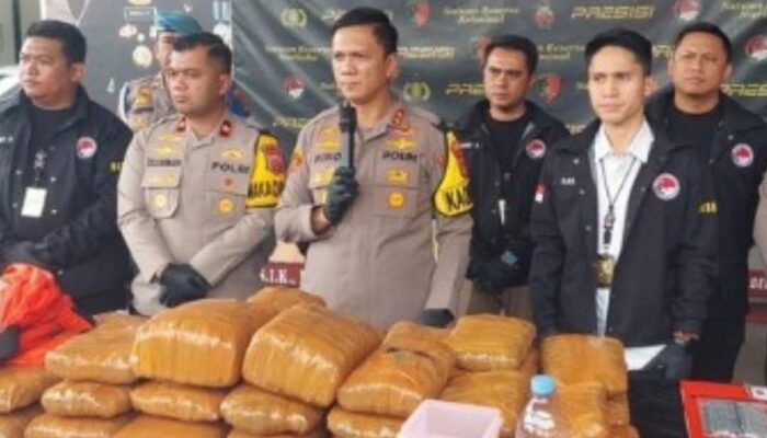 Polres Cimahi Gagalkan Peredaran Satu Kuintal Ganja Asal Medan, Tiga Tersangka Diringkus