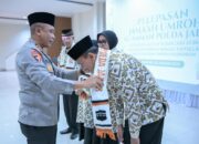 Irjen Pol Rudi Setiawan Pimpin Pelepasan Jamaah Umrah Polda Jabar