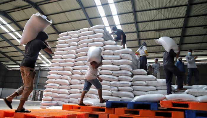 Pantau Pasar Tradisional, Wali Kota Bandung: Pasokan Aman, Harga Terkendali