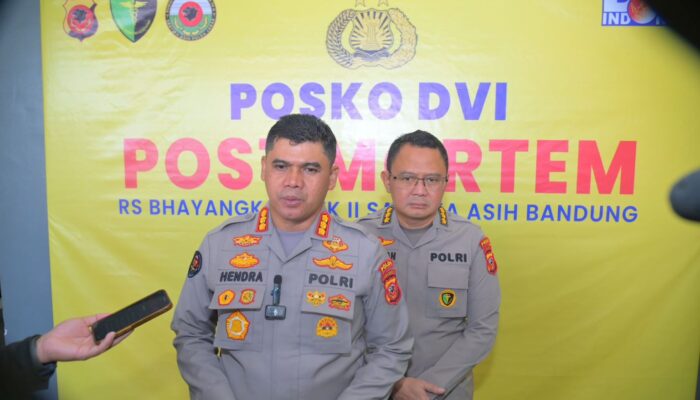 Tim DVI Polda Jabar Terus Berjuang Identifikasi Jenazah Korban Longsor Cisarua