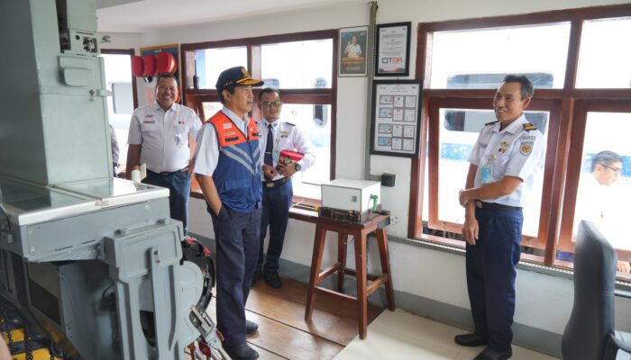 Sambut Mudik Lebaran 2026, Direksi KAI Turun Gunung Inspeksi Jalur Daop 2 Bandung