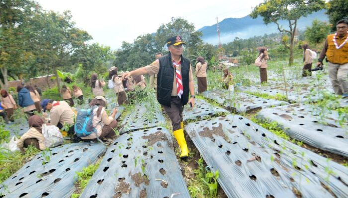 500 Pramuka Hijaukan Situ Cisanti, Targetkan 100 Hektare di Hulu Citarum