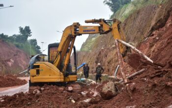 Keselamatan Warga Utama, Bupati Sumedang Minta Pengendara Hindari Jalur Lingkar Utara Akibat Longsor