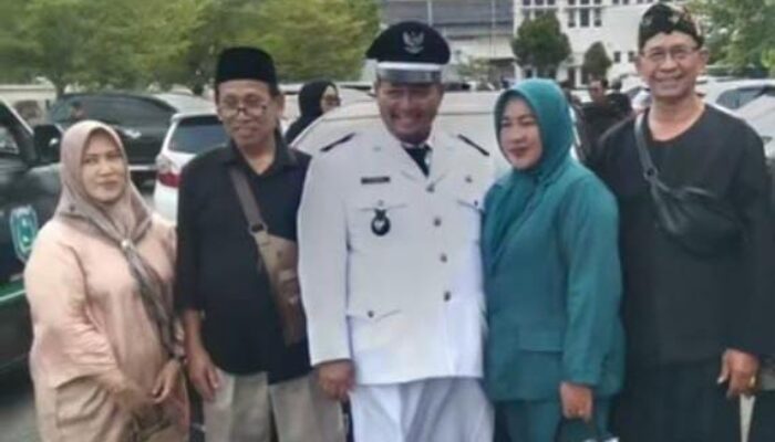 Lantik 138 Kuwu, Bupati Lucky Hakim Ingatkan Tanggung Jawab Delapan Tahun ke Depan